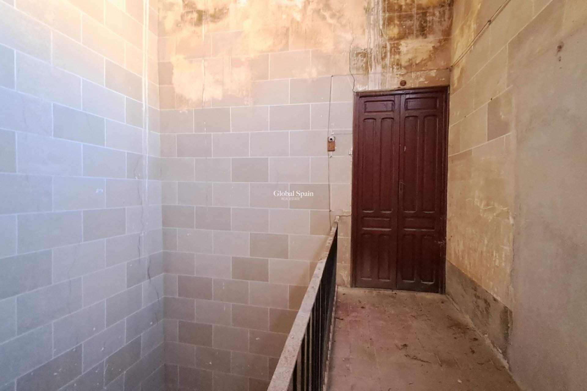 Revente - APPARTEMENT -
ORIHUELA - Inland