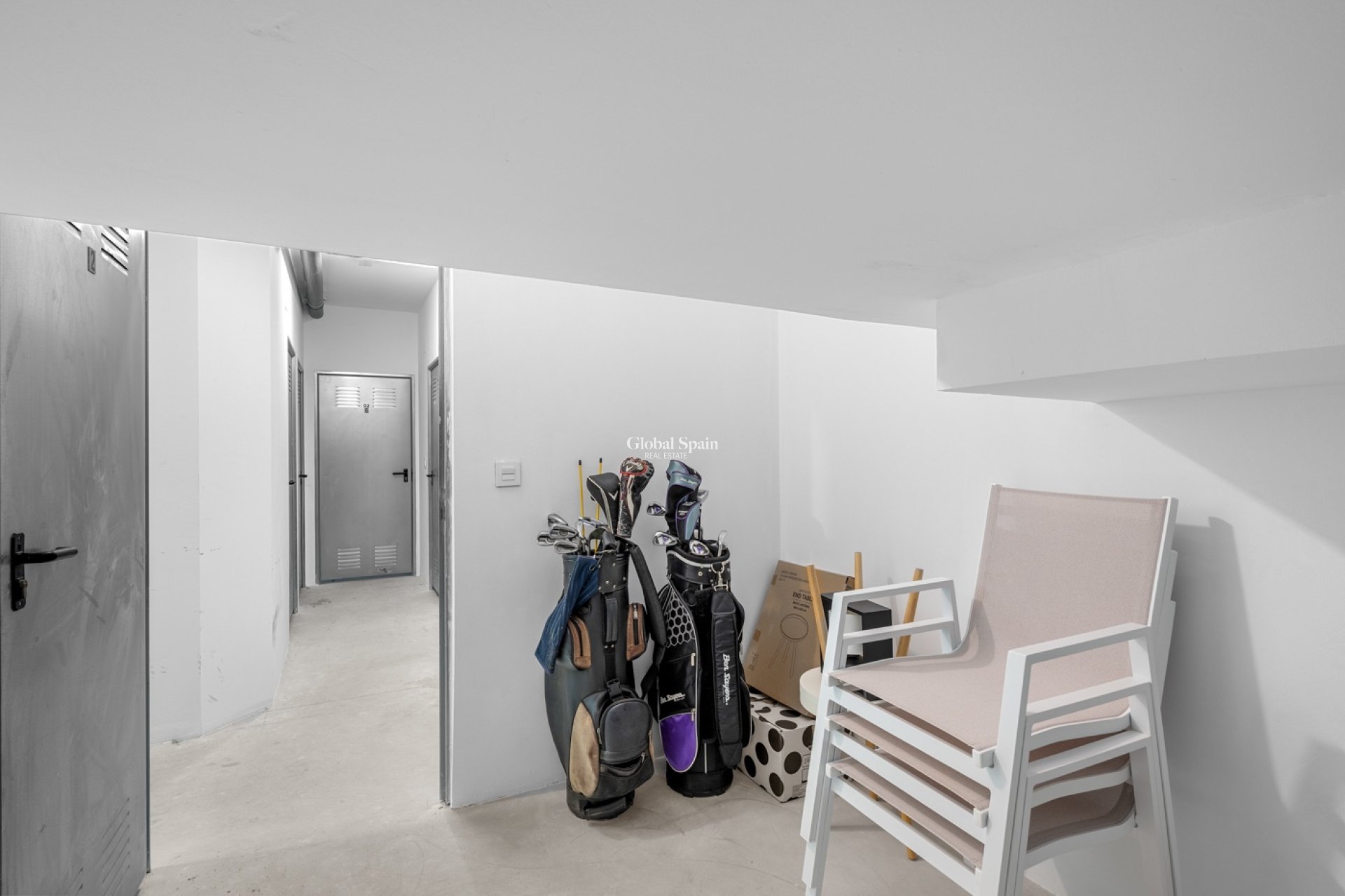 Revente - APPARTEMENT -
ORIHUELA - Inland