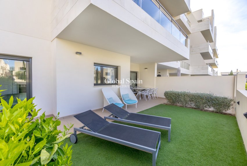 Revente - APPARTEMENT -
ORIHUELA - Inland