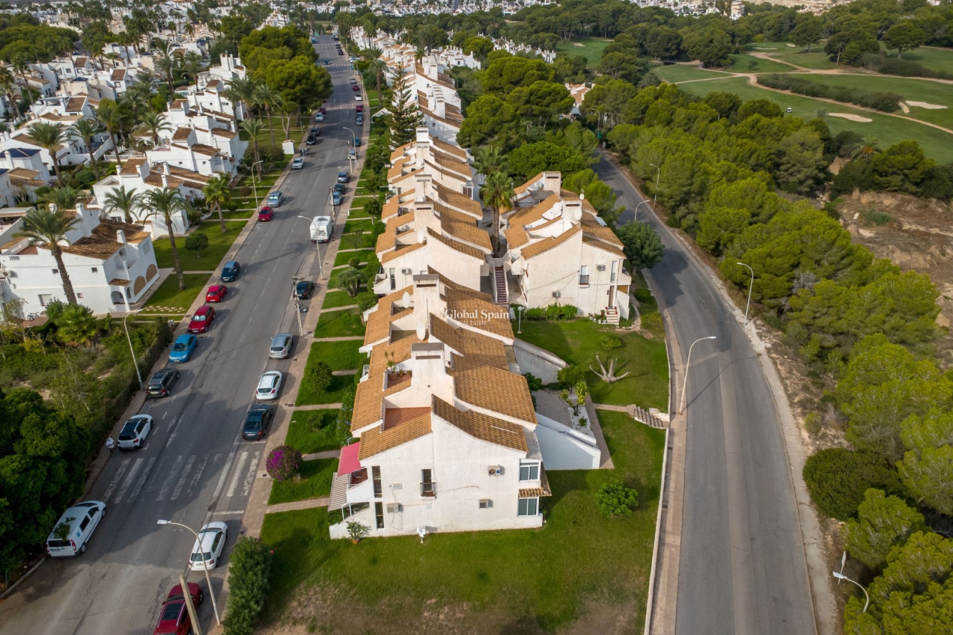 Revente - APPARTEMENT -
ORIHUELA - Inland