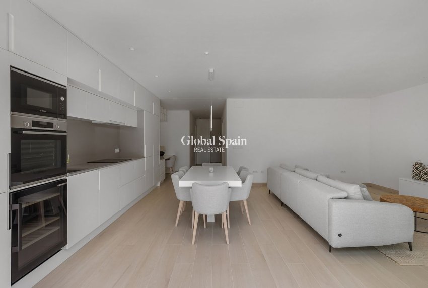 Revente - APPARTEMENT -
ORIHUELA - LAS COLINAS GOLF RESORT