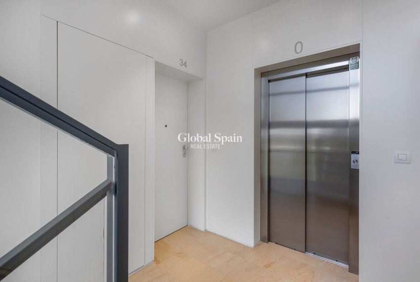 Revente - APPARTEMENT -
ORIHUELA - LAS COLINAS GOLF RESORT