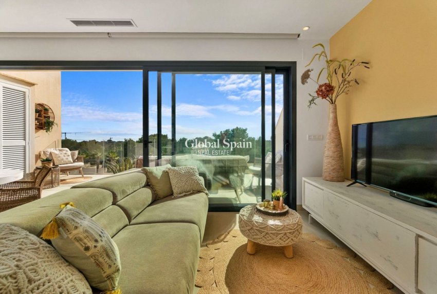 Revente - APPARTEMENT -
ORIHUELA - LAS COLINAS GOLF RESORT