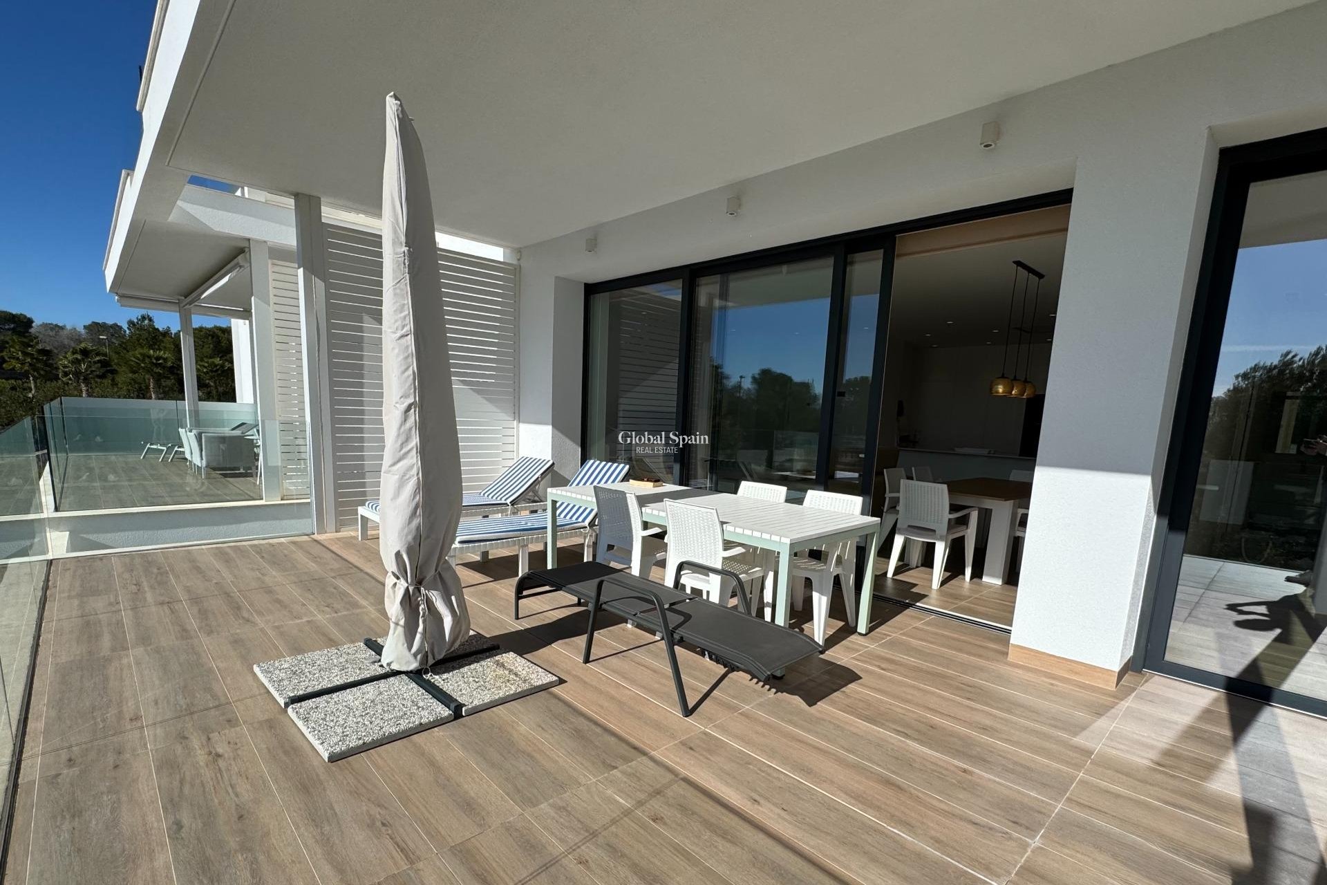 Revente - APPARTEMENT -
ORIHUELA - LAS COLINAS GOLF RESORT