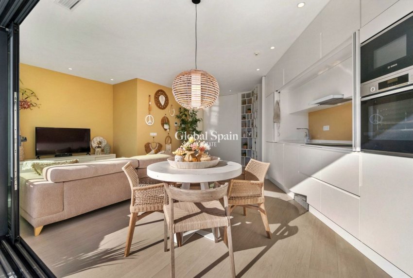 Revente - APPARTEMENT -
ORIHUELA - LAS COLINAS GOLF RESORT