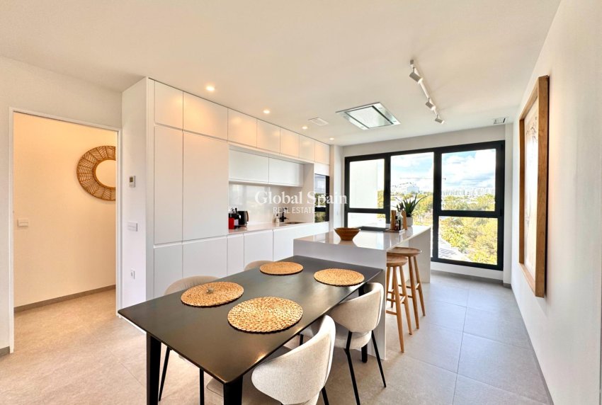 Revente - APPARTEMENT -
ORIHUELA - LAS COLINAS GOLF RESORT