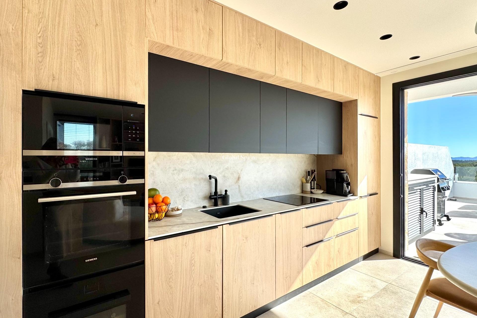 Revente - APPARTEMENT -
ORIHUELA - LAS COLINAS GOLF RESORT