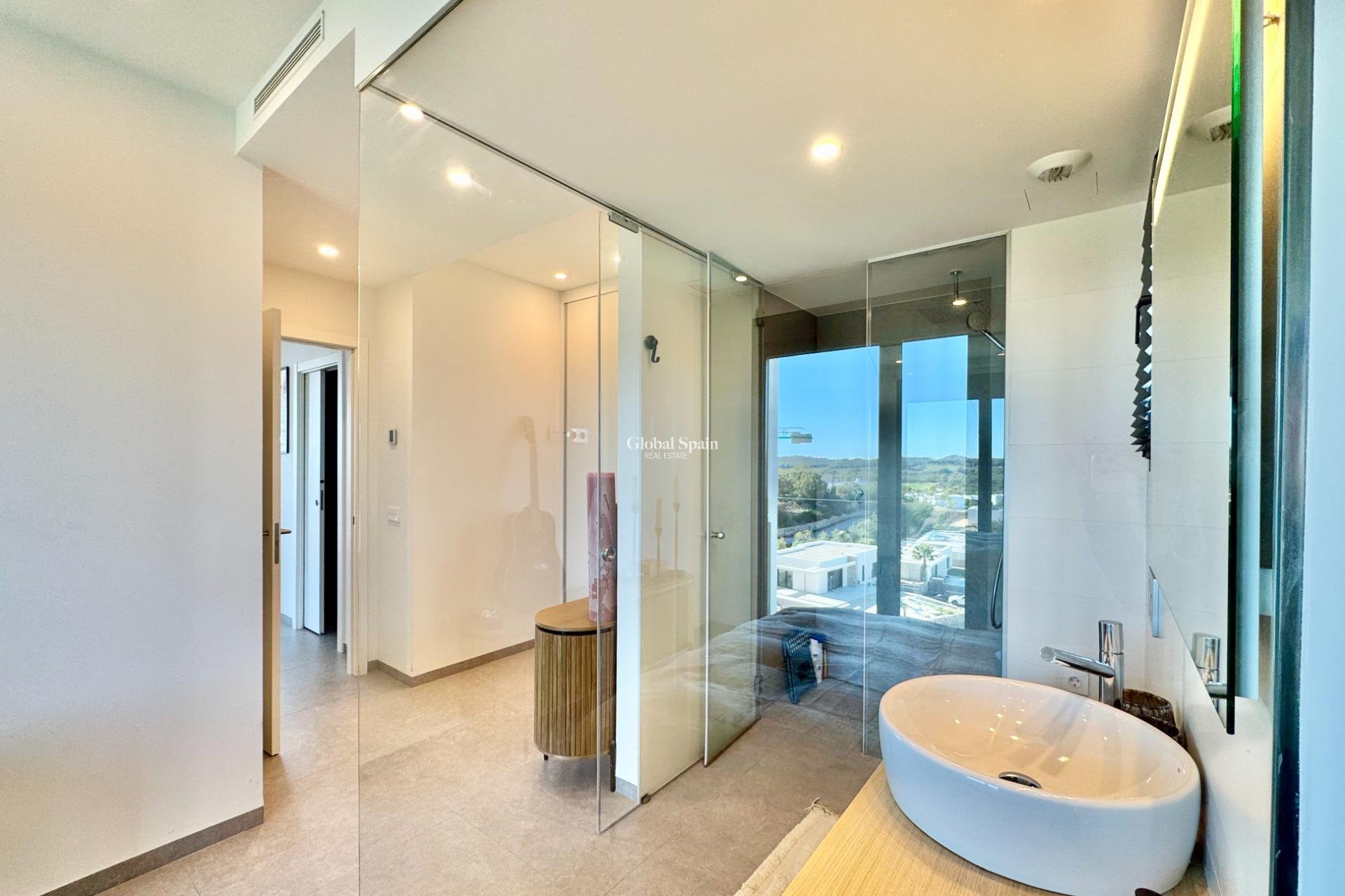 Revente - APPARTEMENT -
ORIHUELA - LAS COLINAS GOLF RESORT