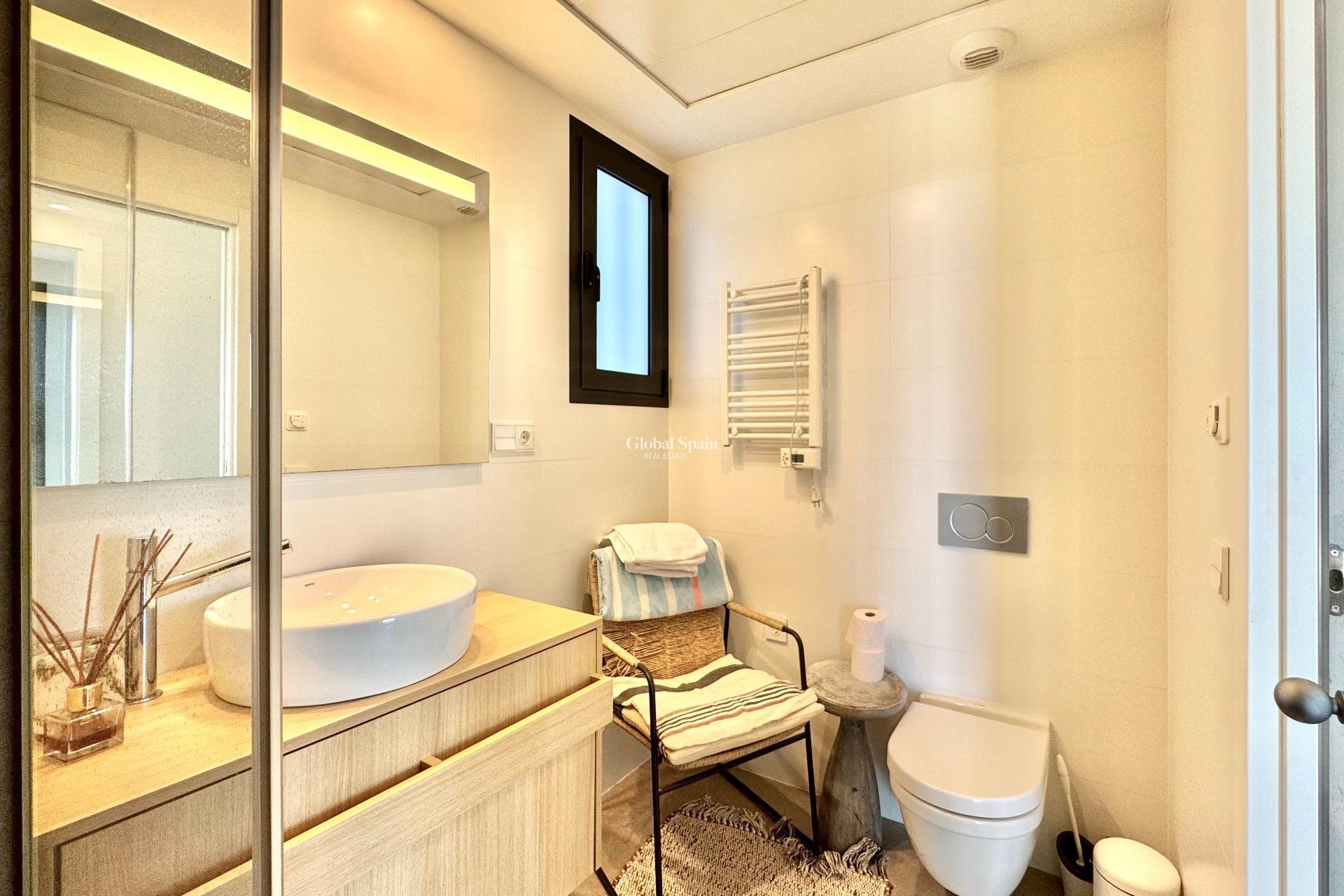 Revente - APPARTEMENT -
ORIHUELA - LAS COLINAS GOLF RESORT