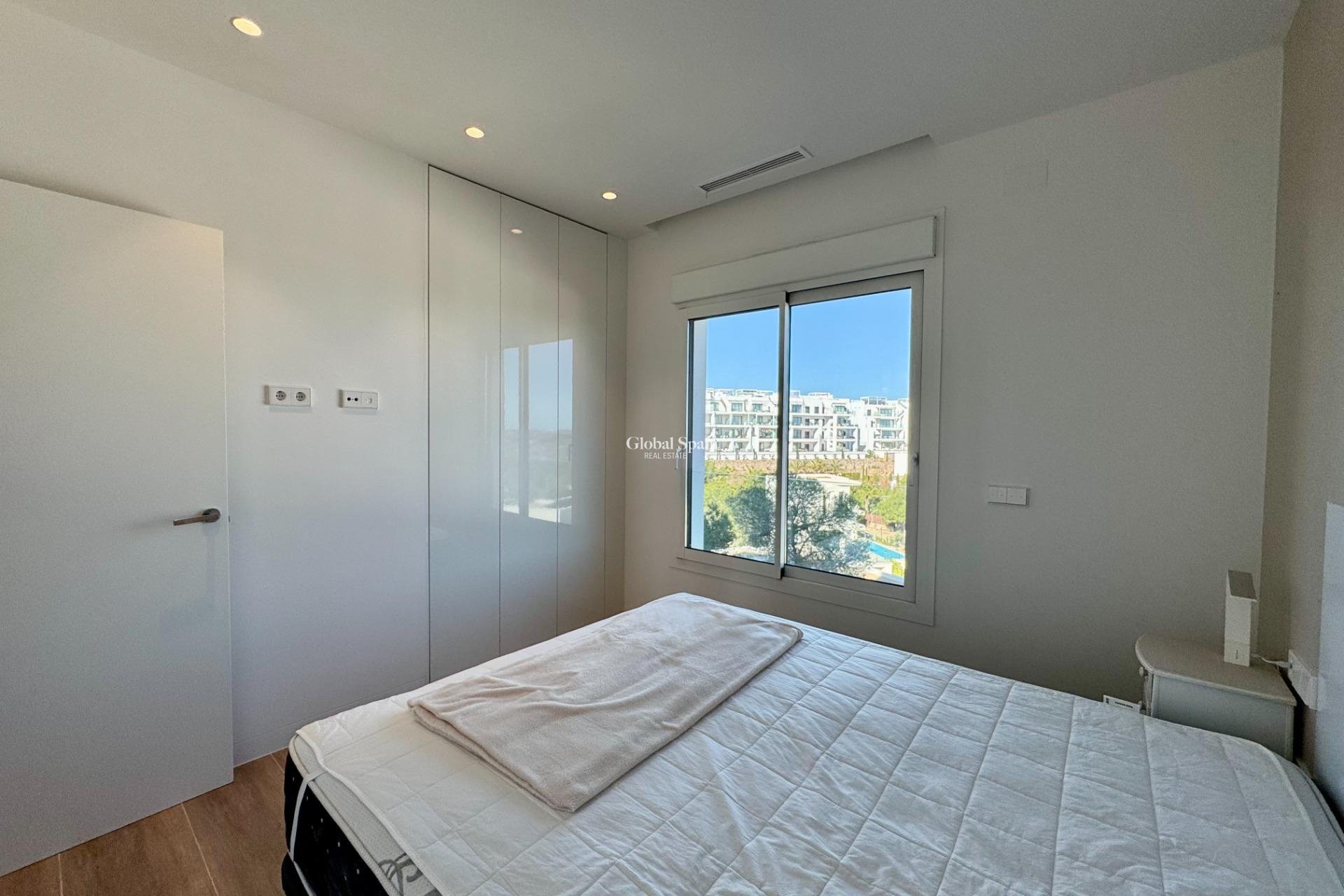 Revente - APPARTEMENT -
ORIHUELA - LAS COLINAS GOLF RESORT