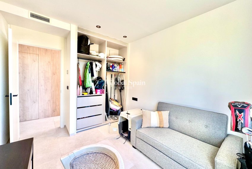 Revente - APPARTEMENT -
ORIHUELA - LAS COLINAS GOLF RESORT