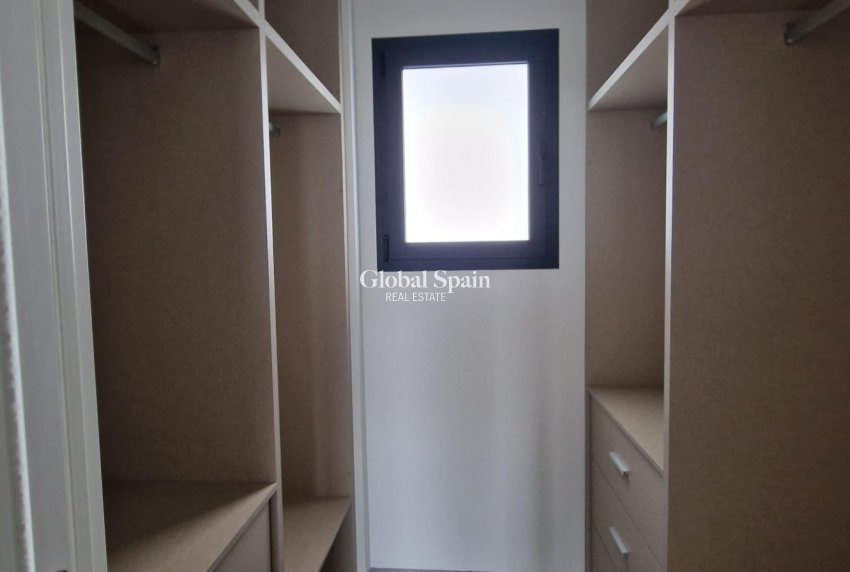 Revente - APPARTEMENT -
ORIHUELA - LAS COLINAS GOLF RESORT