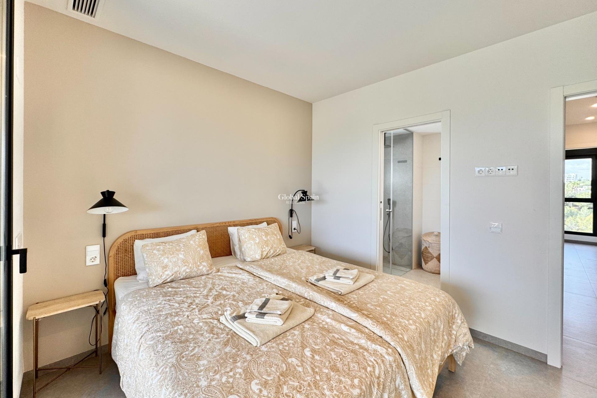 Revente - APPARTEMENT -
ORIHUELA - LAS COLINAS GOLF RESORT