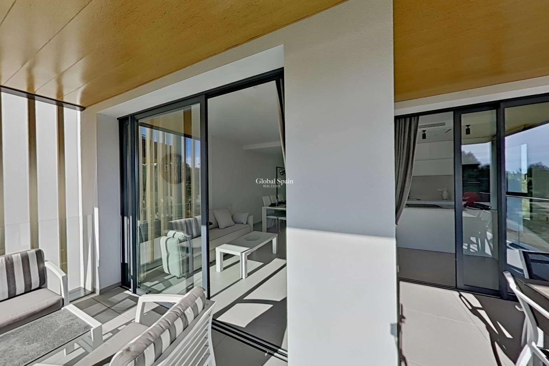 Revente - APPARTEMENT -
ORIHUELA - Las Colinas Golf