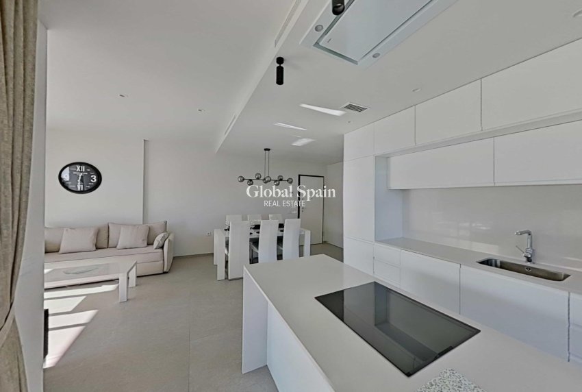 Revente - APPARTEMENT -
ORIHUELA - Las Colinas Golf