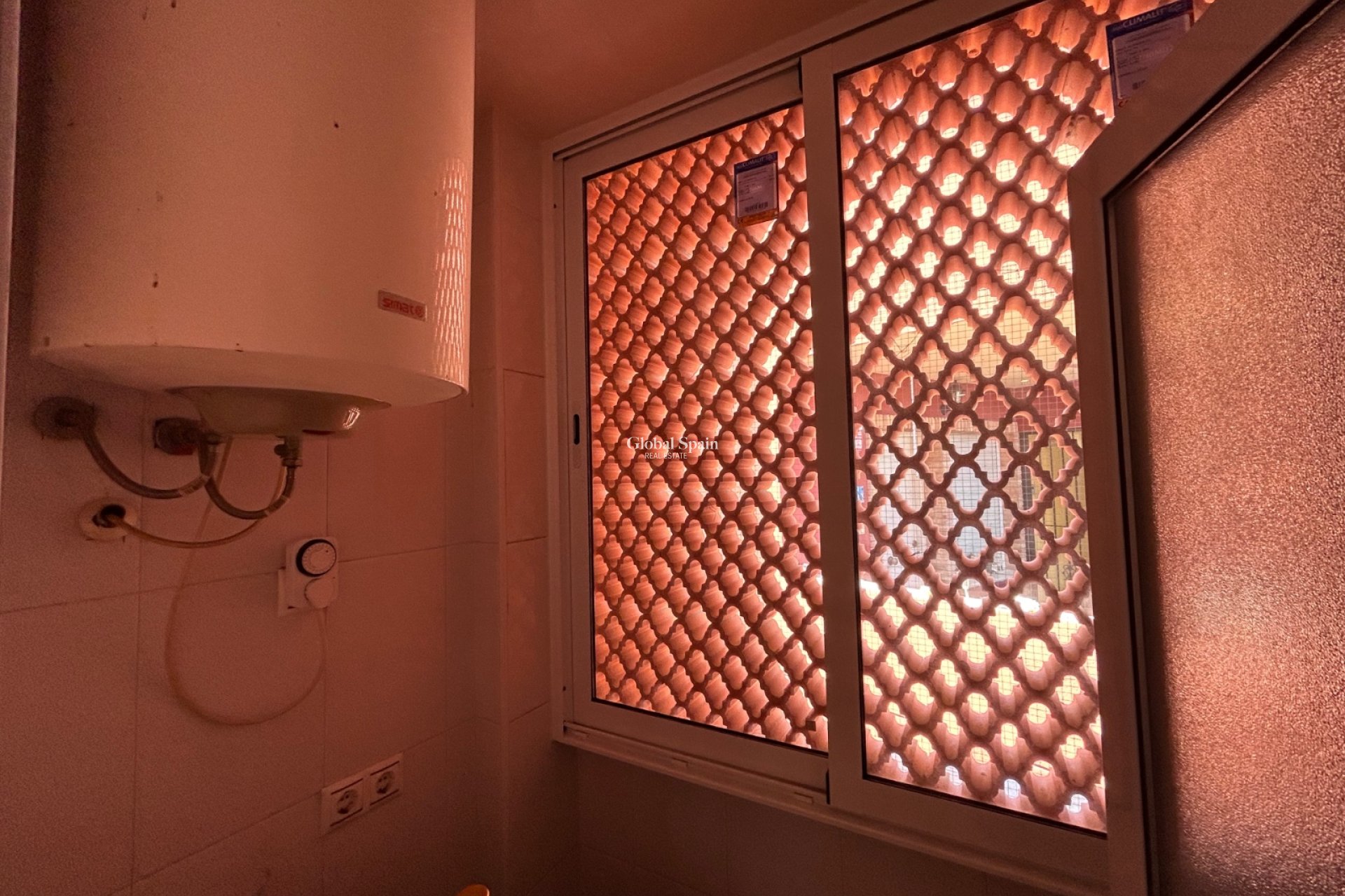 Revente - APPARTEMENT -
ORIHUELA - Torremendo