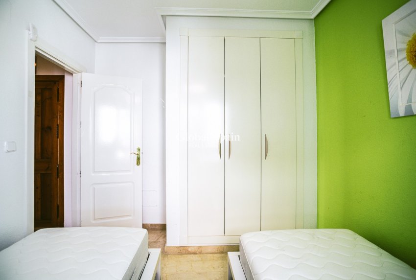 Revente - Appartement -
ORIHUELA - VILLAMARTÍN