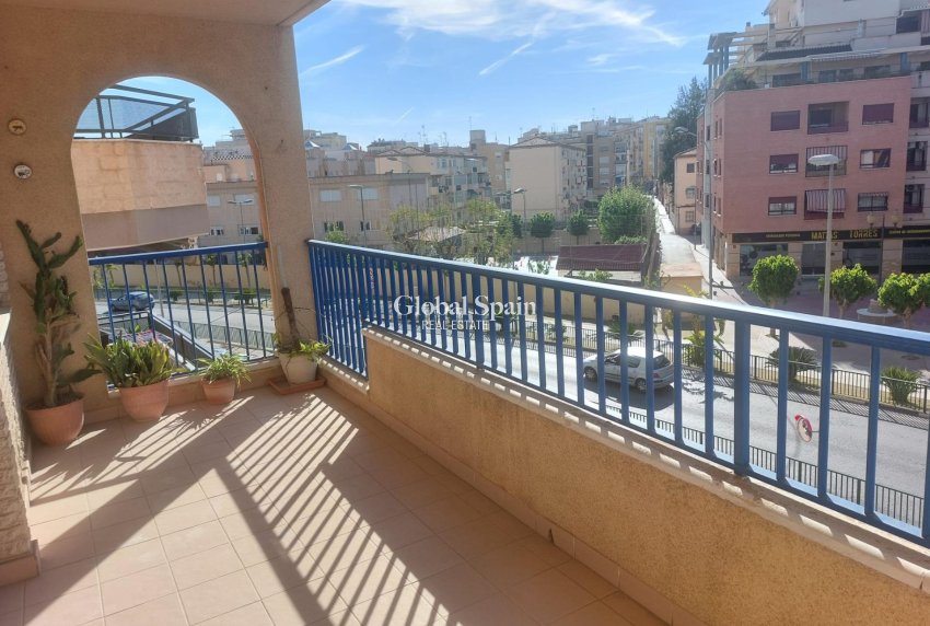 Revente - APPARTEMENT -
ORIHUELA - Zona Centro