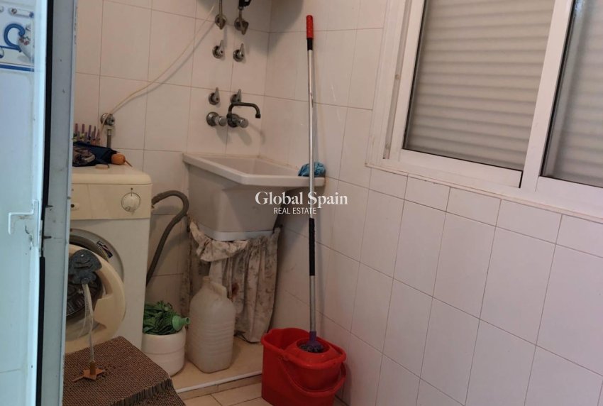 Revente - APPARTEMENT -
ORIHUELA - Zona Centro