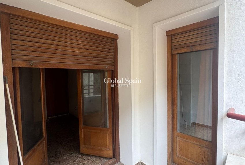 Revente - APPARTEMENT -
ORIHUELA - Zona Centro