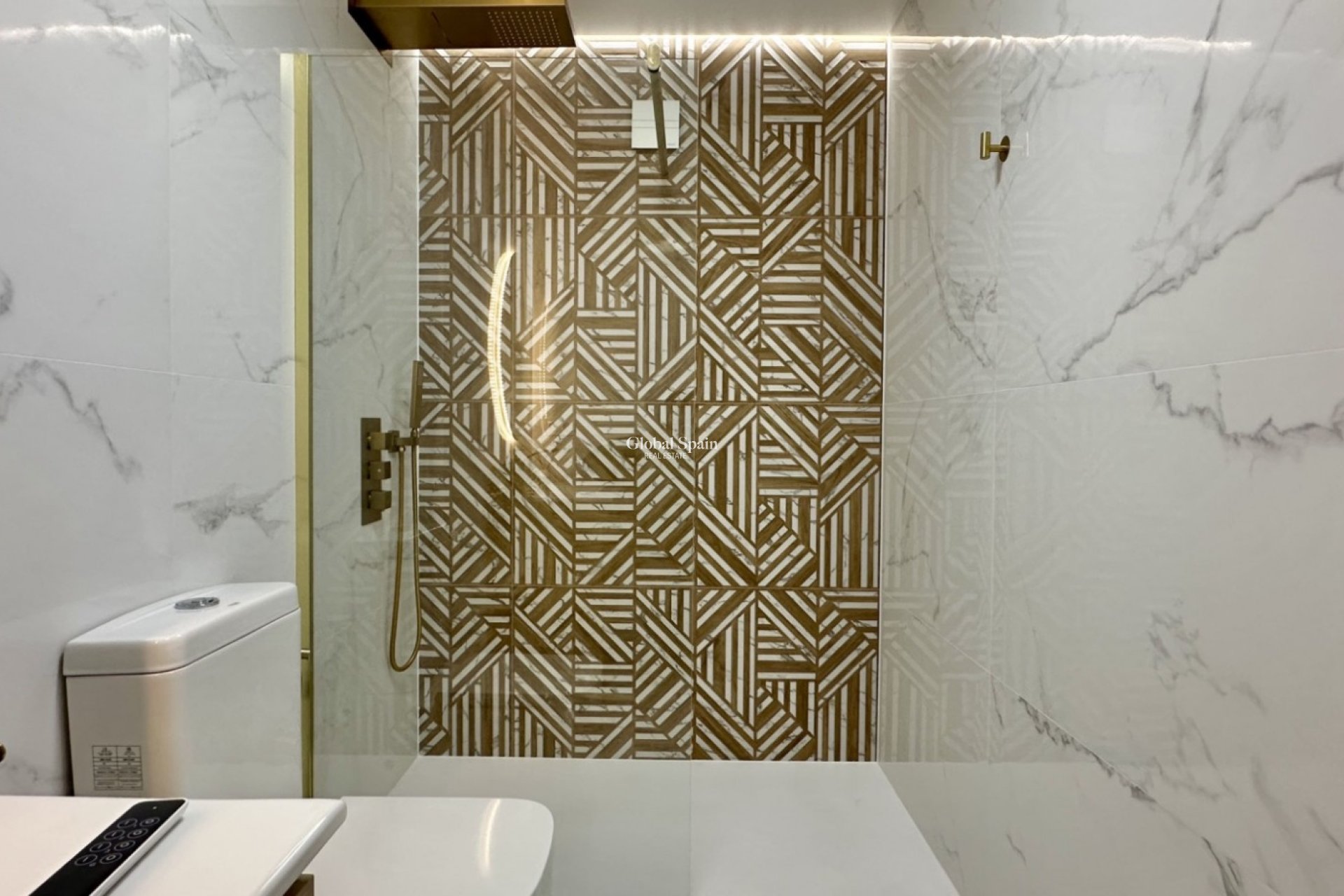 Revente - Appartement -
ORIHUELA