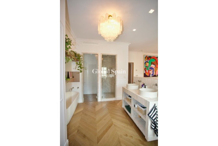 Revente - APPARTEMENT -
PALMA - Centre