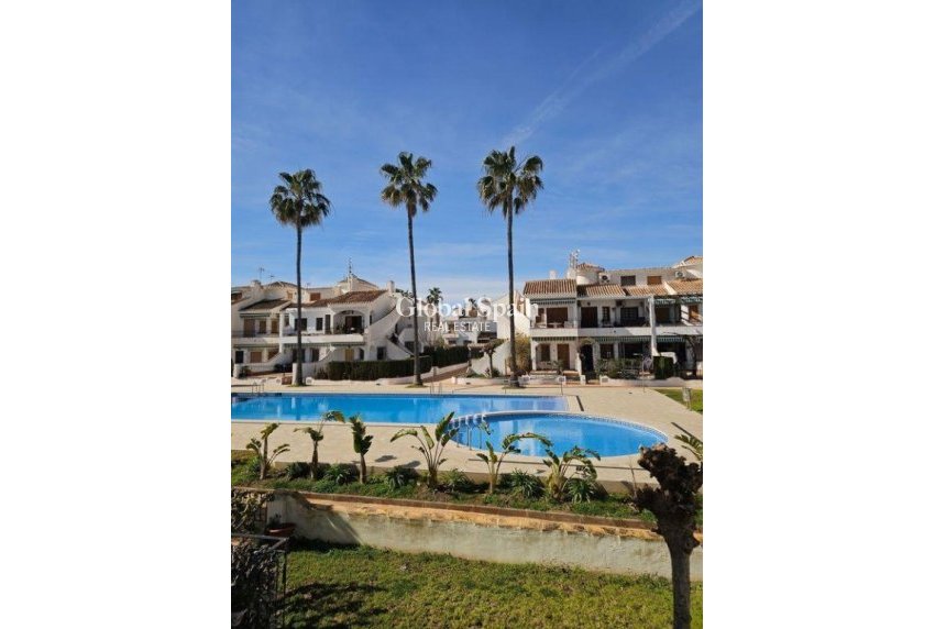 Revente - APPARTEMENT -
PILAR DE LA HORADADA - Costa Blanca