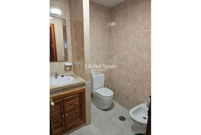 Revente - APPARTEMENT -
PILAR DE LA HORADADA - Costa Blanca