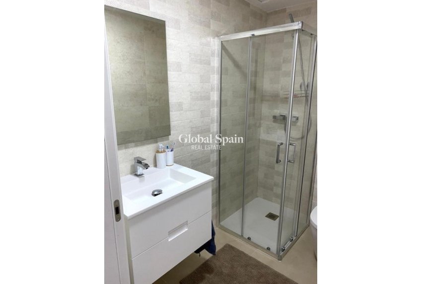 Revente - APPARTEMENT -
PILAR DE LA HORADADA - Costa Blanca