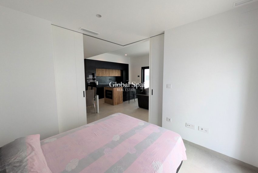 Revente - APPARTEMENT -
PILAR DE LA HORADADA - Costa Blanca