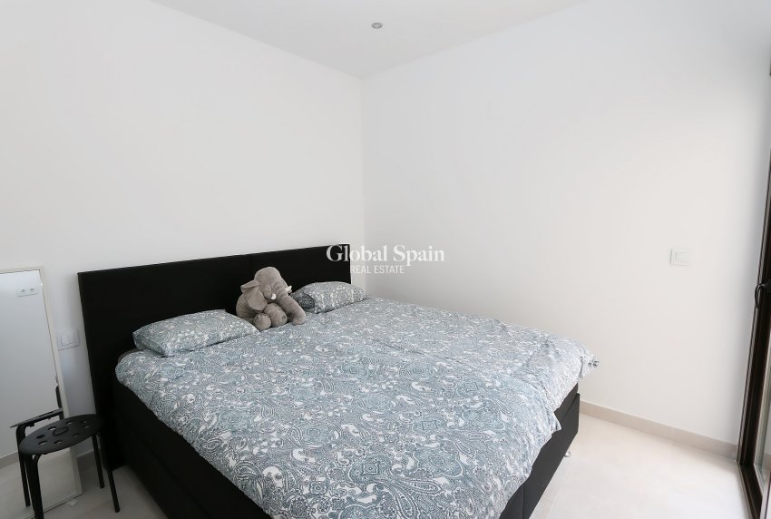 Revente - APPARTEMENT -
PILAR DE LA HORADADA - Costa Blanca