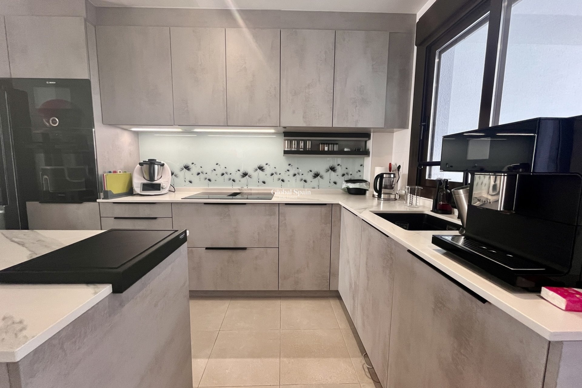 Revente - APPARTEMENT -
PILAR DE LA HORADADA - Costa Blanca