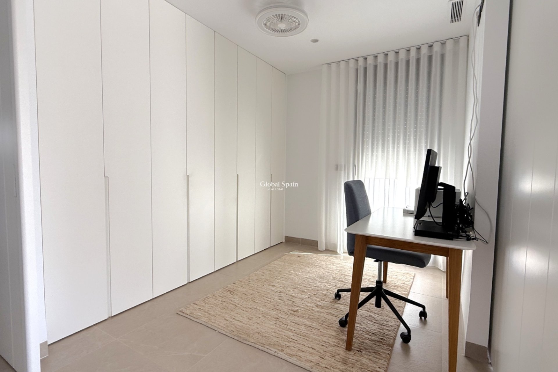 Revente - APPARTEMENT -
PILAR DE LA HORADADA - Costa Blanca