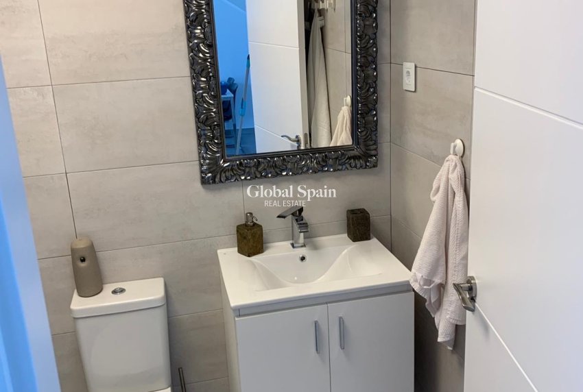 Revente - APPARTEMENT -
PILAR DE LA HORADADA - Costa Blanca