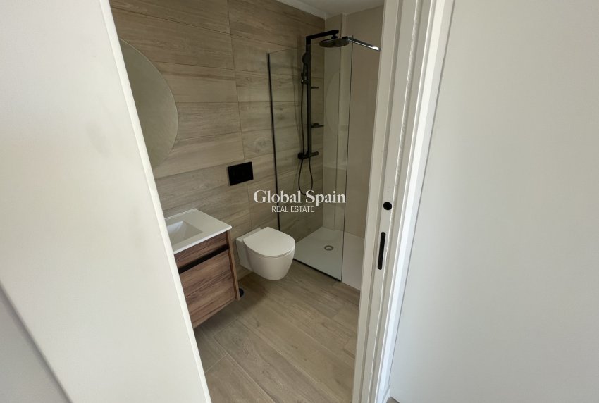 Revente - APPARTEMENT -
PILAR DE LA HORADADA - Costa Blanca