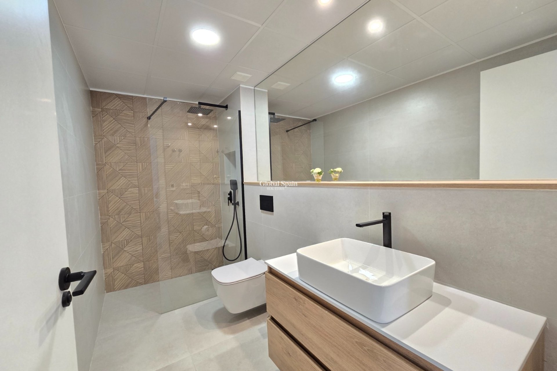 Revente - APPARTEMENT -
PILAR DE LA HORADADA - Costa Blanca