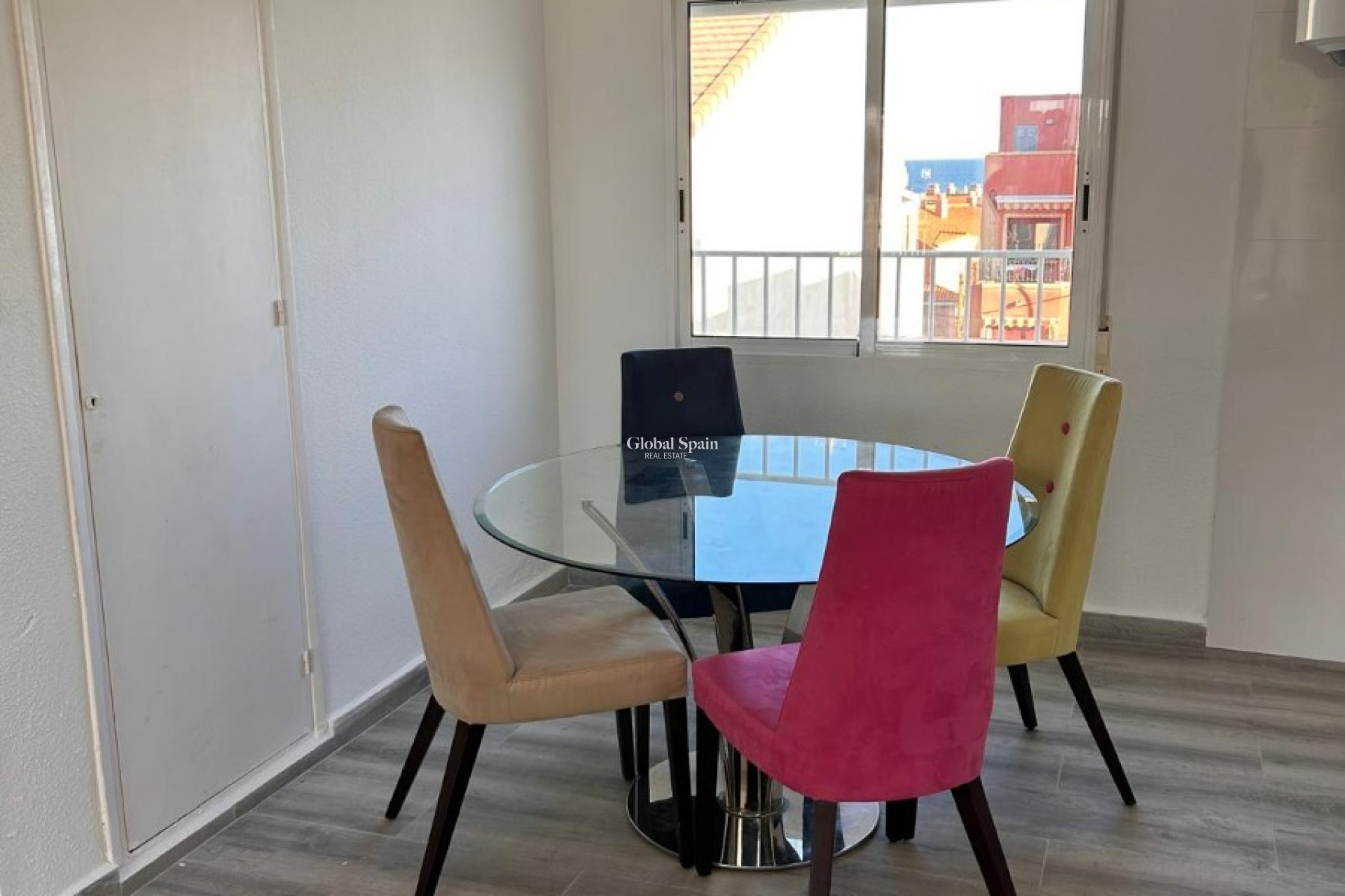 Revente - APPARTEMENT -
PILAR DE LA HORADADA - Costa Blanca