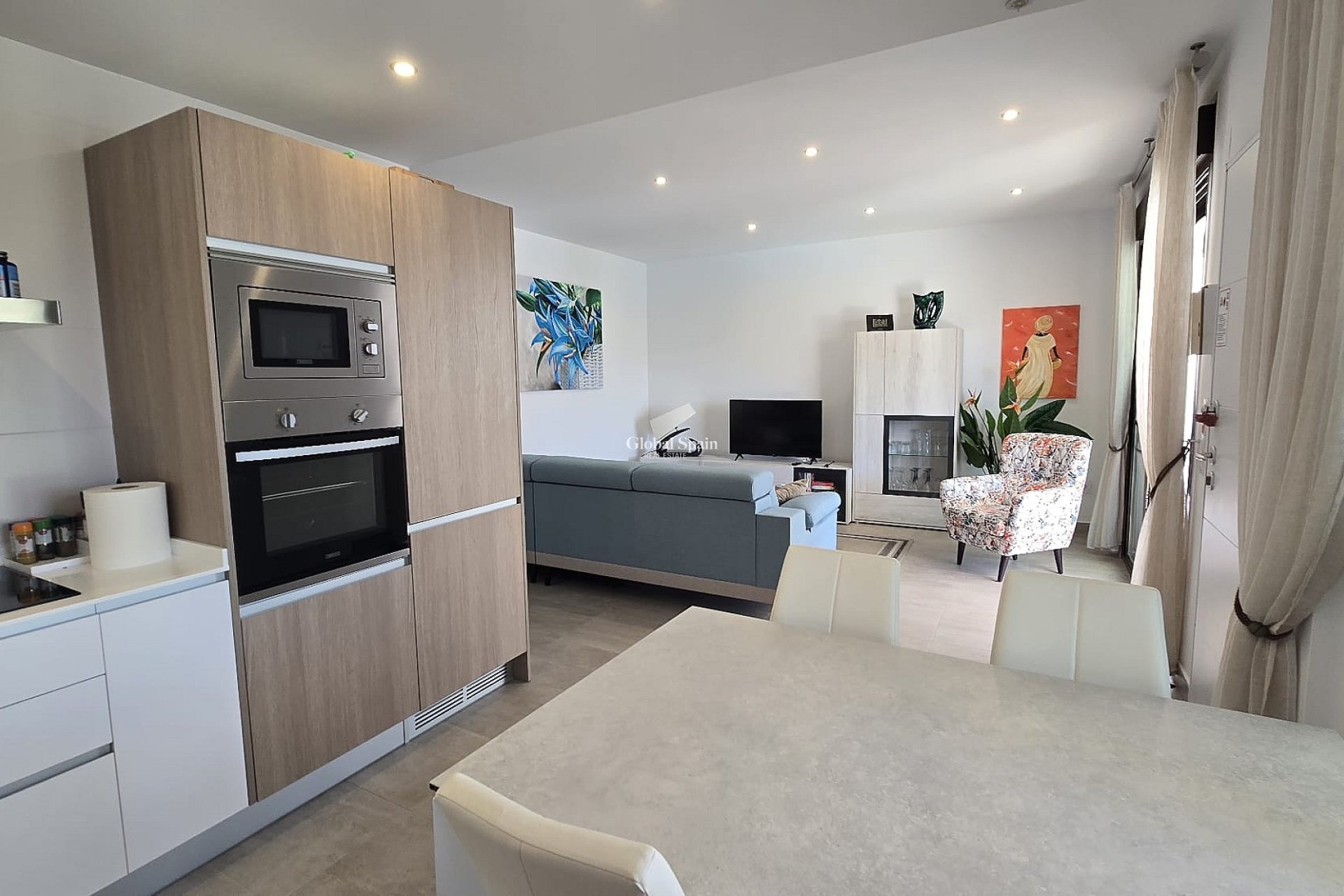 Revente - APPARTEMENT -
PILAR DE LA HORADADA - Costa Blanca