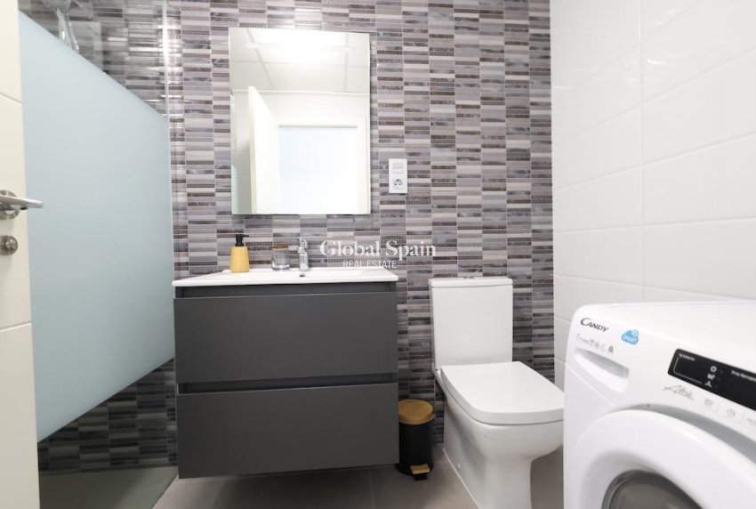 Revente - APPARTEMENT -
PILAR DE LA HORADADA - Costa Blanca