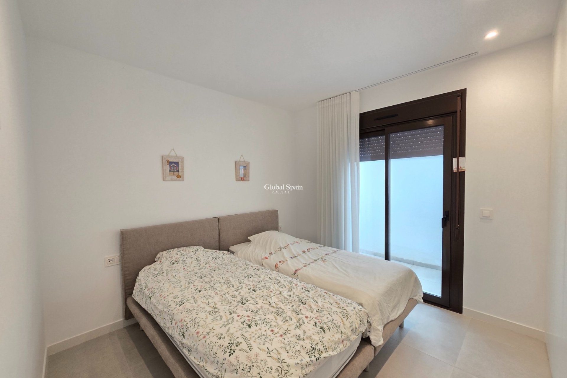 Revente - APPARTEMENT -
PILAR DE LA HORADADA - Costa Blanca