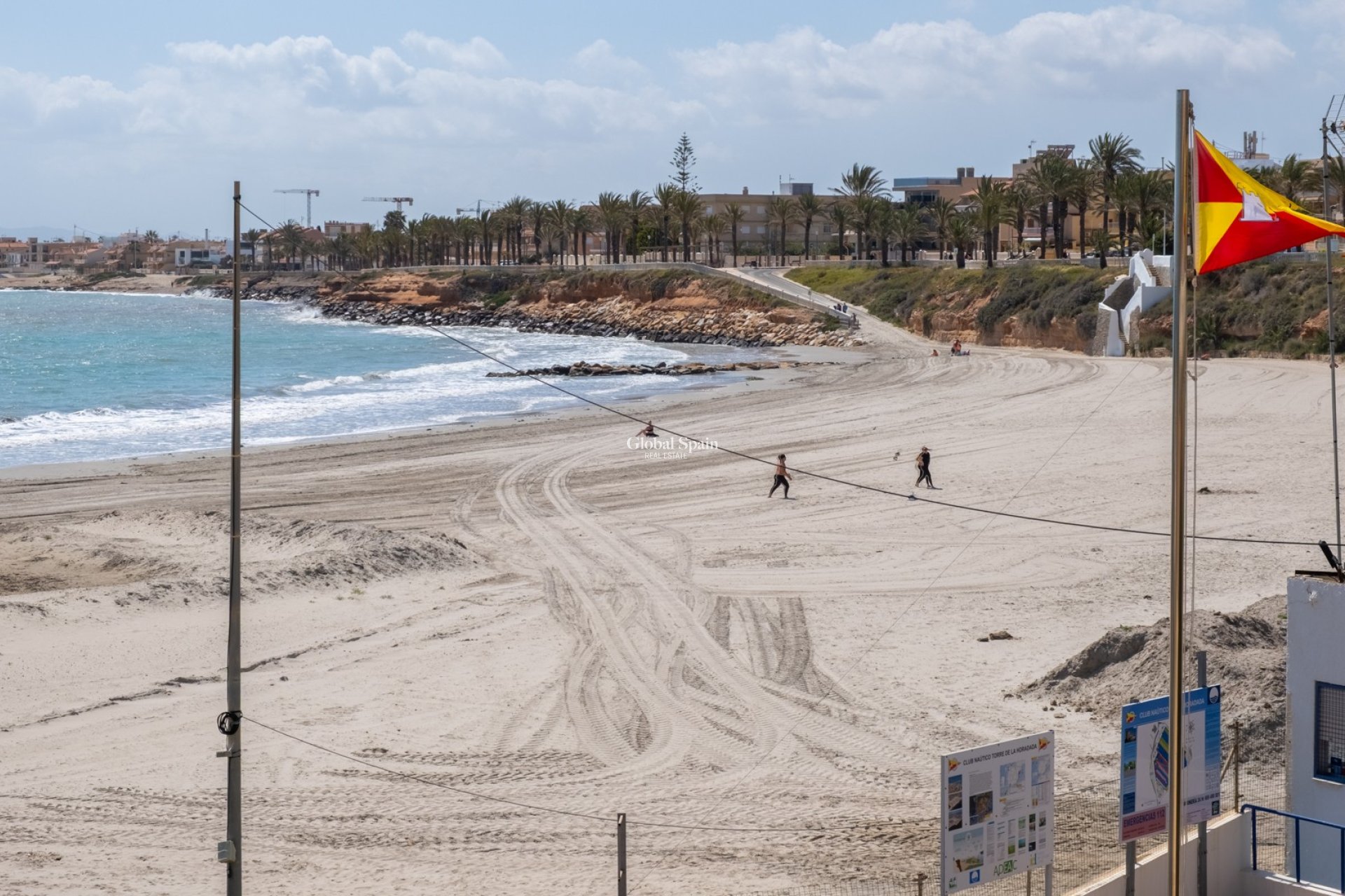 Revente - APPARTEMENT -
PILAR DE LA HORADADA - Costa Blanca