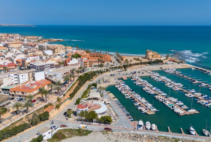 Revente - APPARTEMENT -
PILAR DE LA HORADADA - Costa Blanca