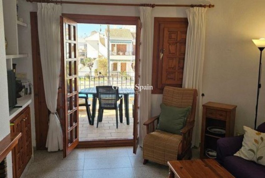 Revente - APPARTEMENT -
PILAR DE LA HORADADA - Costa Blanca
