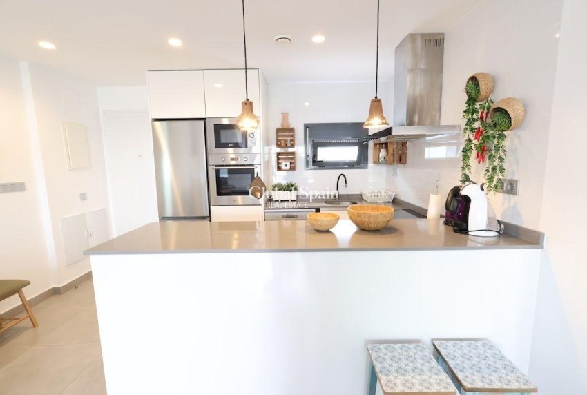 Revente - APPARTEMENT -
PILAR DE LA HORADADA - Costa Blanca