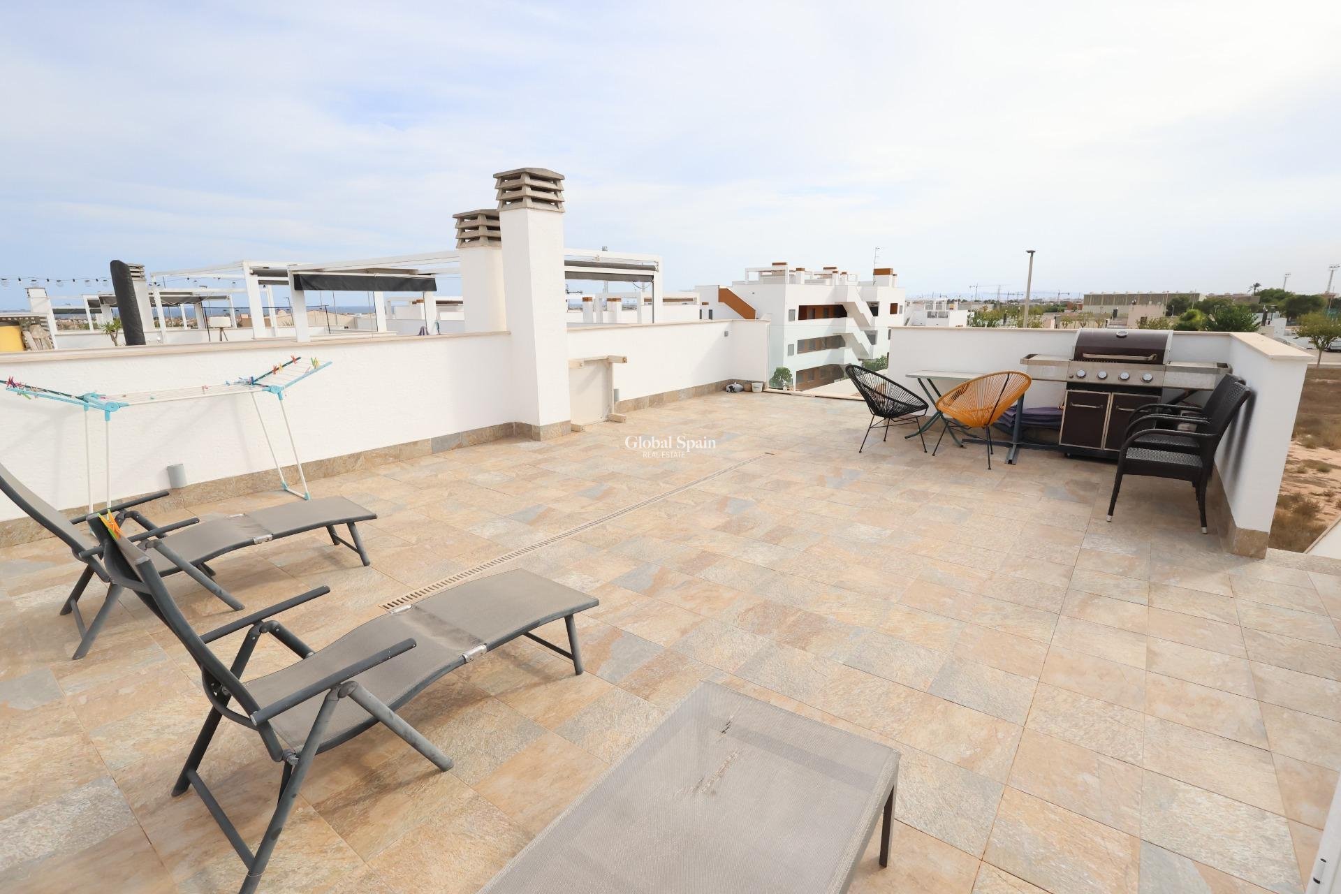 Revente - APPARTEMENT -
PILAR DE LA HORADADA - Costa Blanca