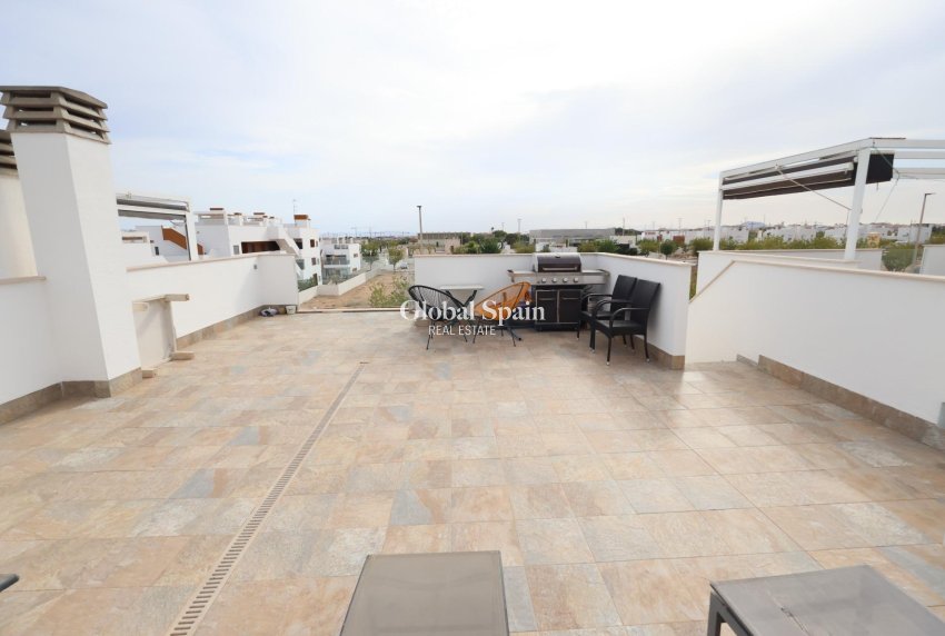 Revente - APPARTEMENT -
PILAR DE LA HORADADA - Costa Blanca