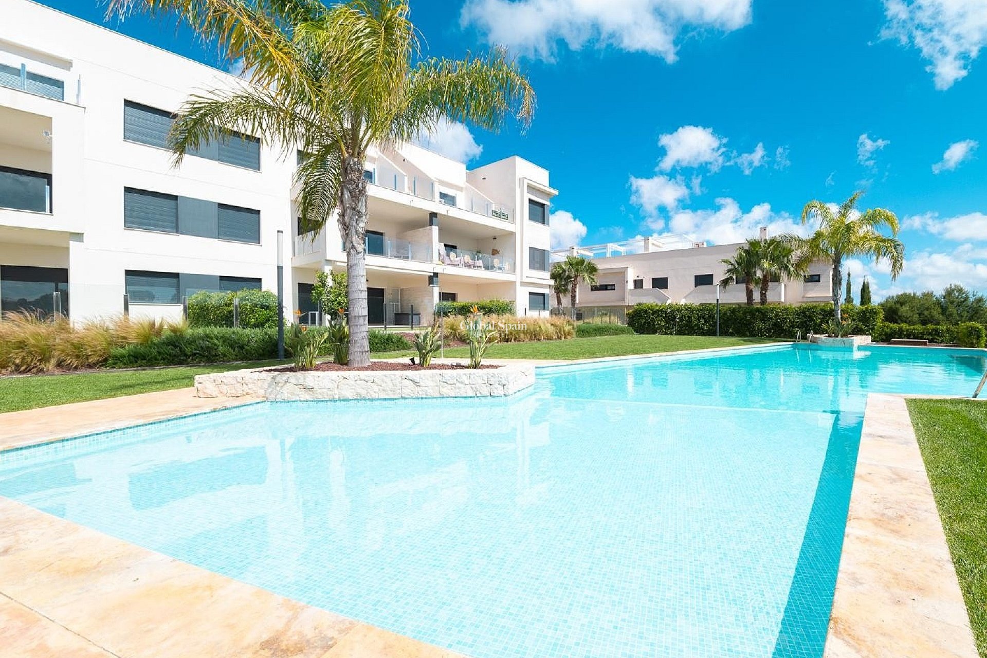 Revente - APPARTEMENT -
PILAR DE LA HORADADA - Costa Blanca