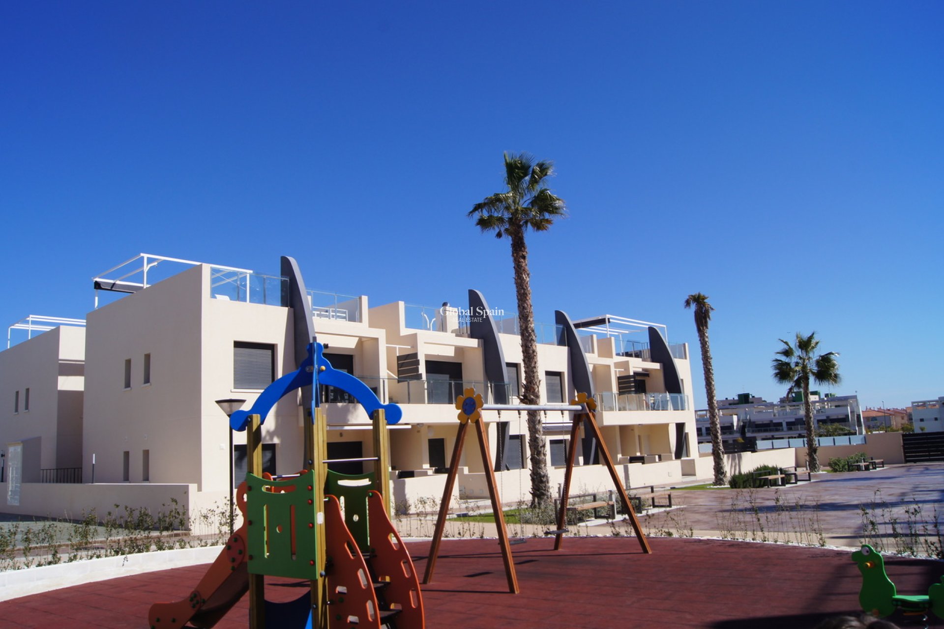 Revente - APPARTEMENT -
PILAR DE LA HORADADA - Costa Blanca
