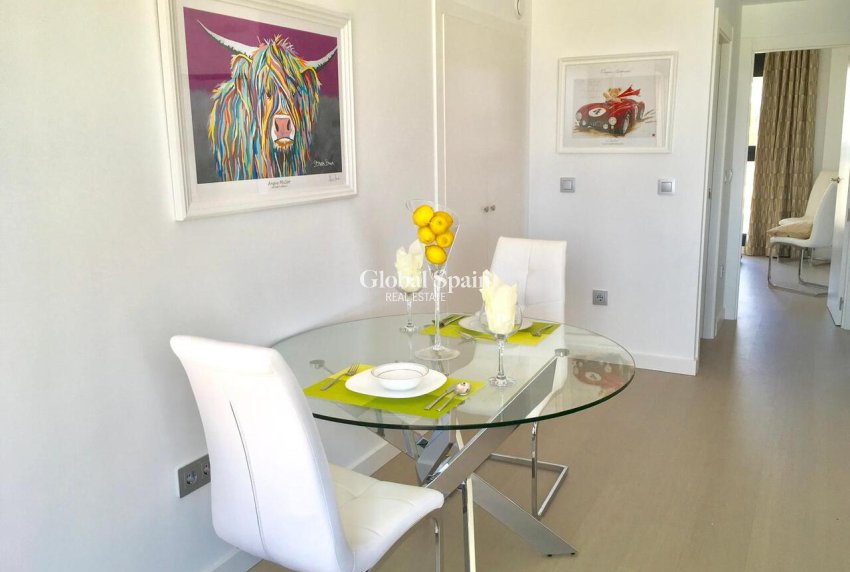 Revente - APPARTEMENT -
PILAR DE LA HORADADA - Costa Blanca