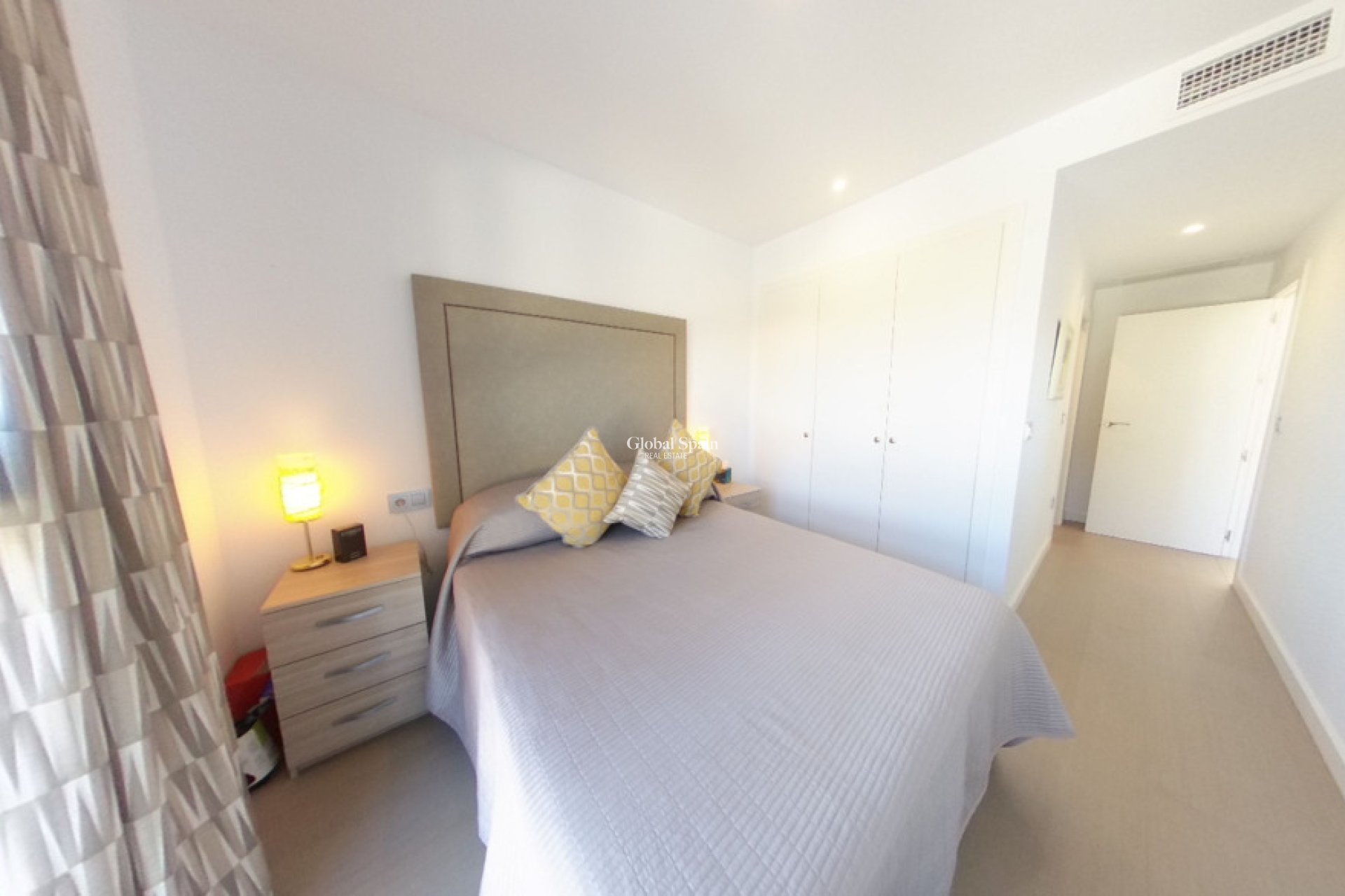 Revente - APPARTEMENT -
PILAR DE LA HORADADA - Costa Blanca